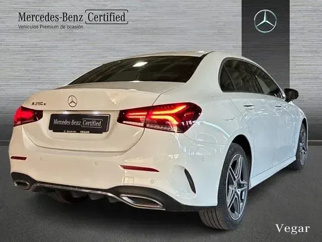 Usado Mercedes A250 218 CV (160 kW) 2022 Blanco polar