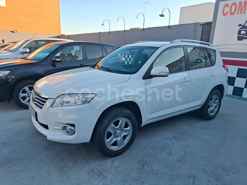Usado Toyota RAV4 Advance 150 CV (110 kW) 2010 Blanco SUV