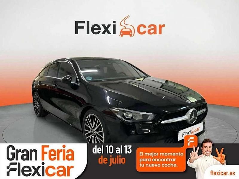 Negro Usado 2022 Mercedes CLA200 Shooting Brake Familiar | 25.490 € (Super precio) - Imagen 1/4