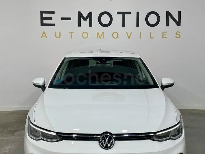 Usado VW Golf VIII Life 110 CV (80 kW) 2022 Blanco Berlina