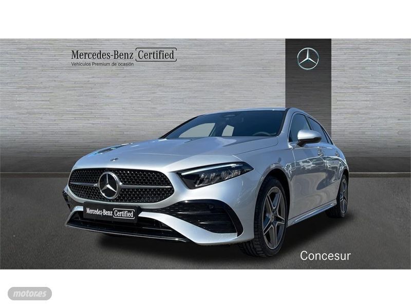 Usado Mercedes A180 AMG line 136 CV (100 kW) 2024 Plateado Berlina
