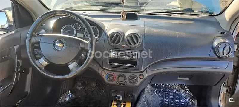 Usado Chevrolet Aveo LS 101 CV (74 kW) 2011 Gris / plata Berlina
