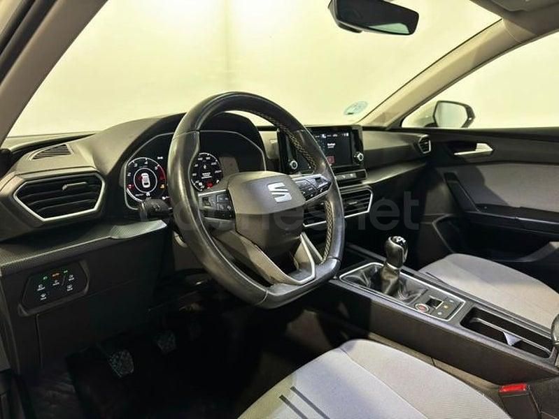 Usado Seat Leon Style 115 CV (84 kW) 2022 Blanco Berlina