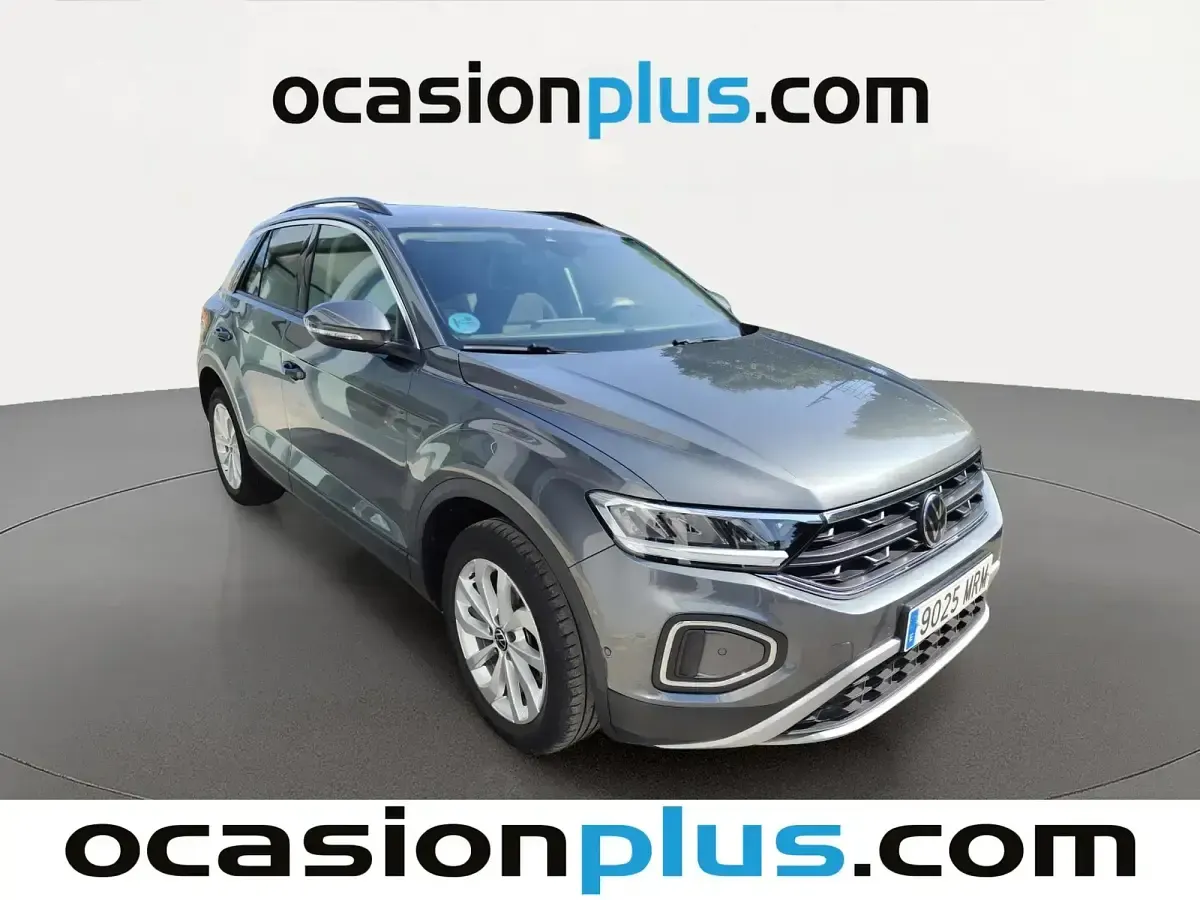 Usado VW T-Roc Life 110 CV (80 kW) 2024 Gris SUV