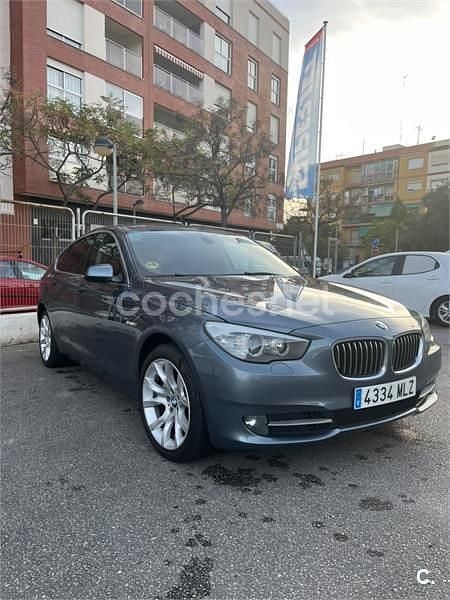 Usado BMW 530 Gran Turismo 245 CV (180 kW) 2011 Gris / plata Berlina