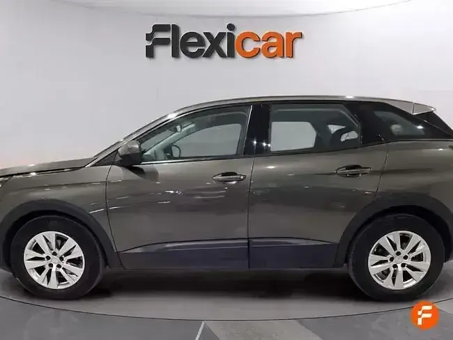 Usado Peugeot 3008 Active 130 CV (95 kW) 2019 Gris SUV