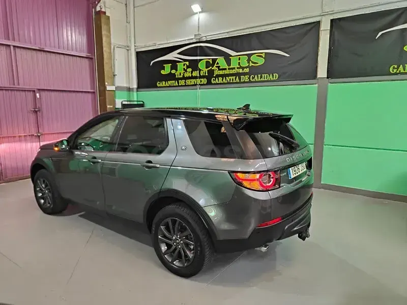 Usado Land Rover Discovery Sport HSE 150 CV (110 kW) 2016 Gris / plata SUV