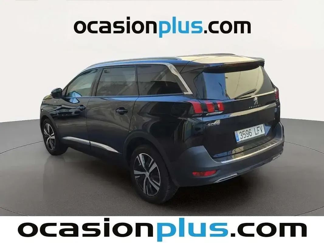 Usado Peugeot 5008 Allure 131 CV (96 kW) 2020 Negro SUV