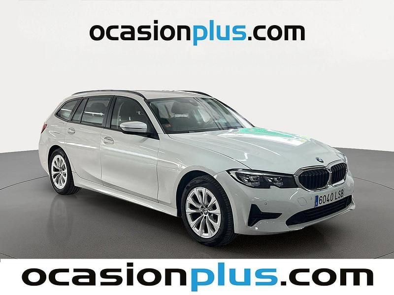 Usado BMW 318 150 CV (110 kW) 2021 Blanco Familiar