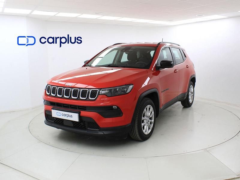Usado Jeep Compass Longitude 130 CV (95 kW) 2022 Colorado red (metalizado) SUV