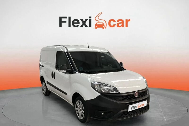 Blanco Usado 2022 Fiat Doblò Monovolumen | 10.470 € (Super precio) - Imagen 1/4