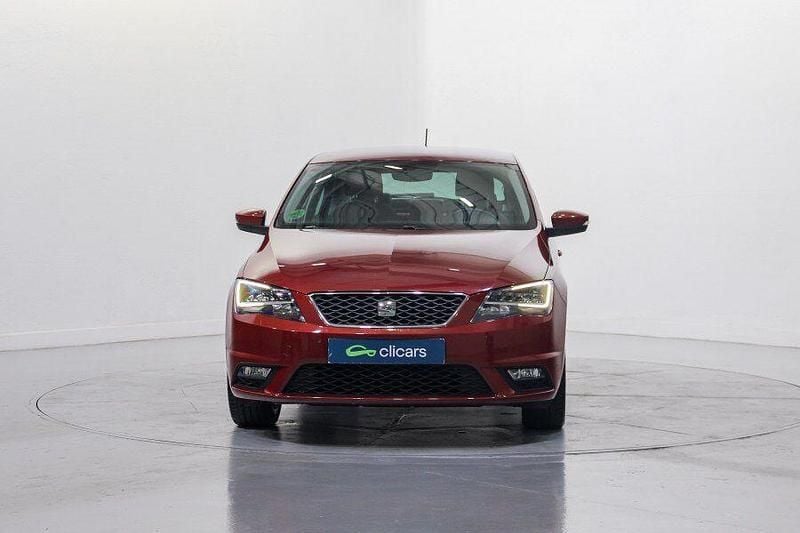 Usado Seat Toledo XCELLENCE 110 CV (80 kW) 2017 Rojo Utilitario