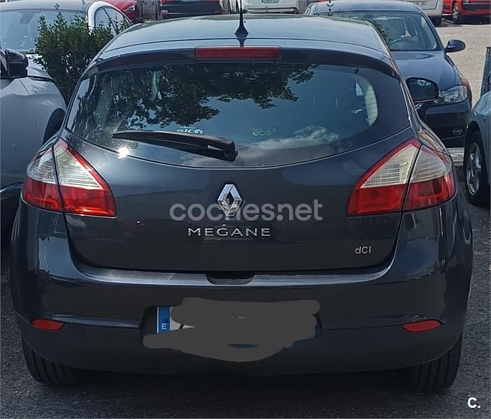 Negro Usado 2004 Renault Mégane II Authentique Berlina | 1550 € (Buen precio) - Imagen 1/4