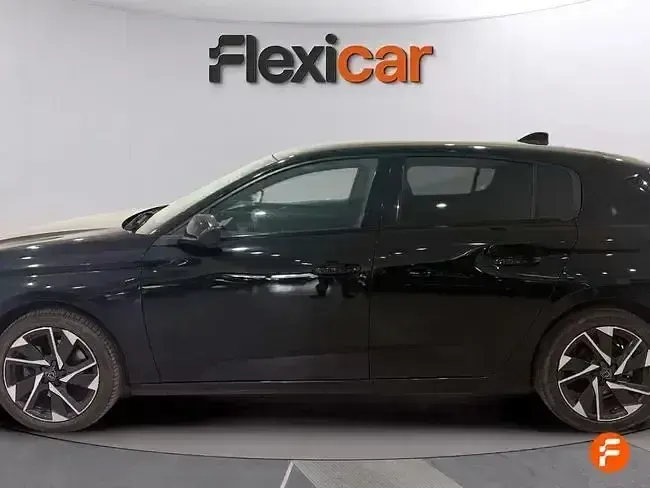 Usado Peugeot 308 Allure 130 CV (95 kW) 2024 Negro