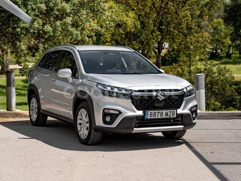 Usado Suzuki SX4 S-Cross 116 CV (85 kW) 2023 Gris / plata SUV