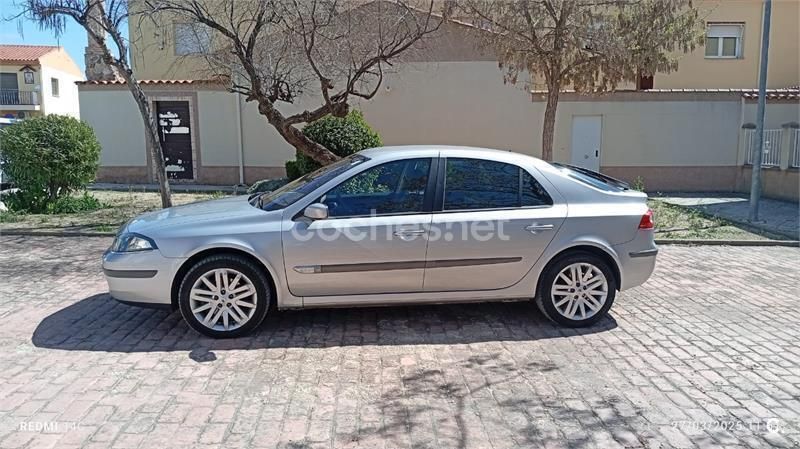 Gris / plata Usado 2008 Renault Laguna III Privilege Berlina | 4500 € (Precio justo) - Imagen 1/4