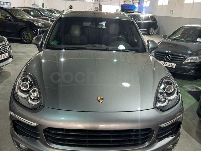 Usado Porsche Cayenne S E-Hybrid 416 CV (305 kW) 2015 Gris / plata SUV
