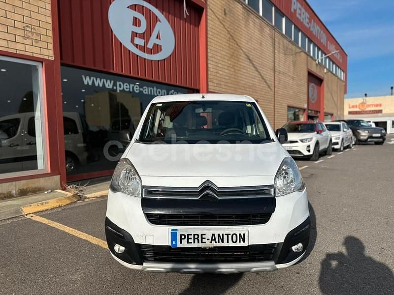 Usado Citroën Berlingo Live 100 CV (73 kW) 2016 Blanco Monovolumen