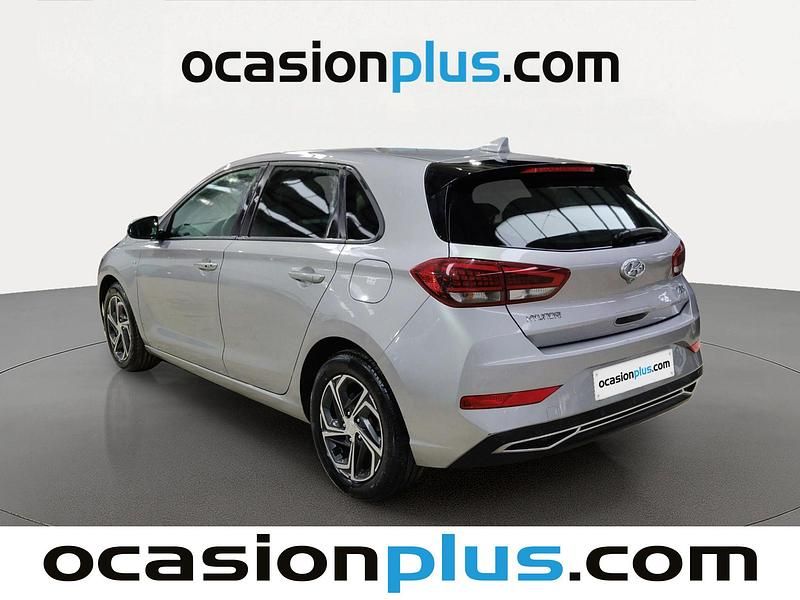 Begagnad Hyundai i30 120 HK (88 kW) 2022 Grå Halvkombi