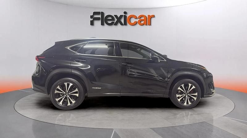 Usado Lexus NX300h 197 CV (144 kW) 2021 Negro SUV