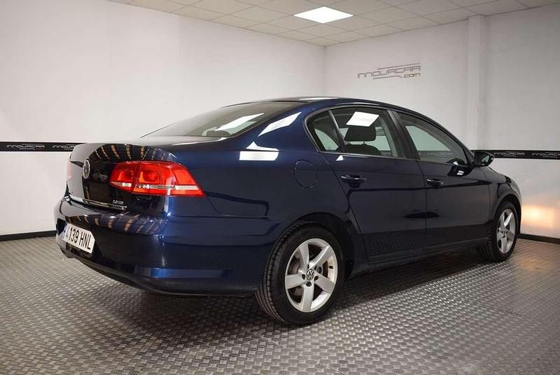 Usado VW Passat Advance 140 CV (102 kW) 2013 Azul Familiar