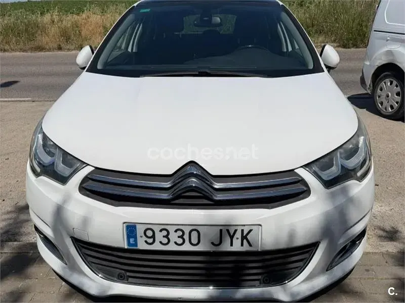 Usado Citroën C4 Feel 99 CV (72 kW) 2017 Blanco Berlina