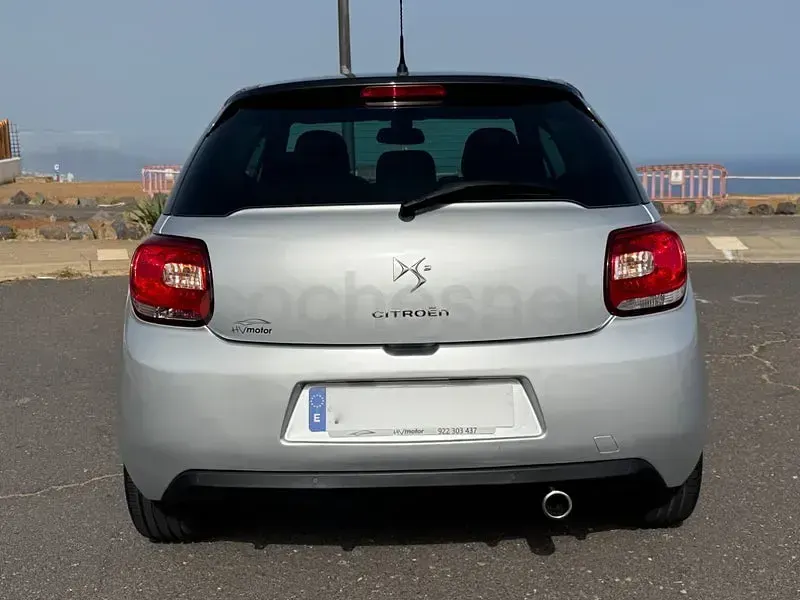 Usado Citroën DS3 Style 120 CV (88 kW) 2013 Gris / plata Berlina