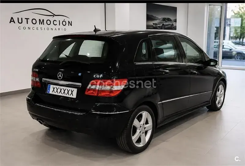 Usado Mercedes B200 140 CV (102 kW) 2007 Negro Monovolumen