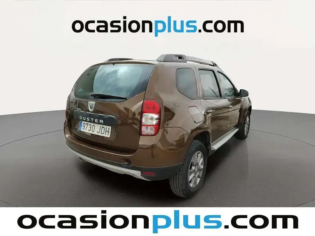 Usado Dacia Duster Lauréate 90 CV (66 kW) 2015 Marrón SUV