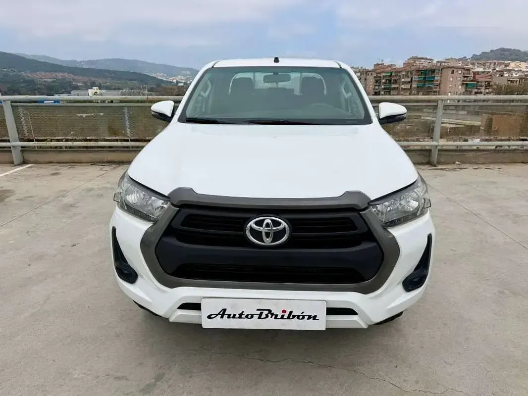 Usado Toyota HiLux 150 CV (110 kW) 2022 Blanco Pickup/Camioneta