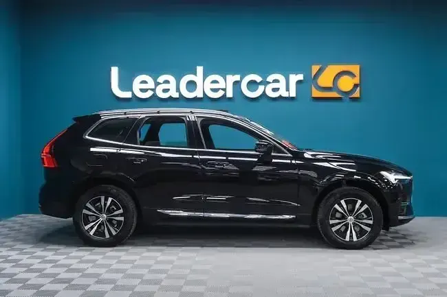 Usado Volvo XC60 Inscription 351 CV (258 kW) 2023 Negro SUV
