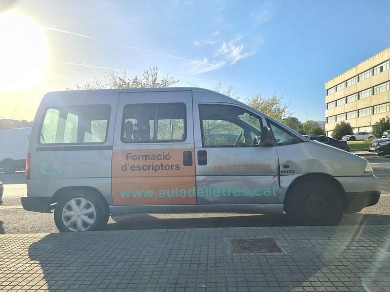 Usado Citroën Jumpy Comfort 71 CV (52 kW) 2001 Gris / plata Monovolumen