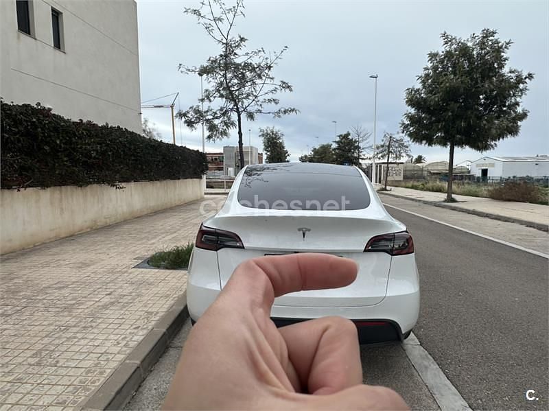 Usado Tesla Model Y RWD 250 kW (340 HP) 2024 Eléctrico SUV