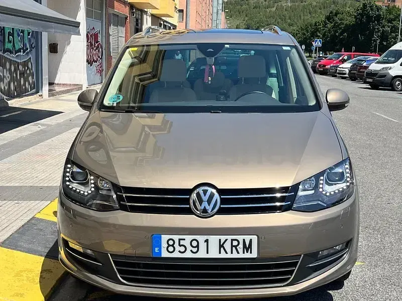 Usado VW Sharan Sportline 150 CV (110 kW) 2018 Beige Monovolumen