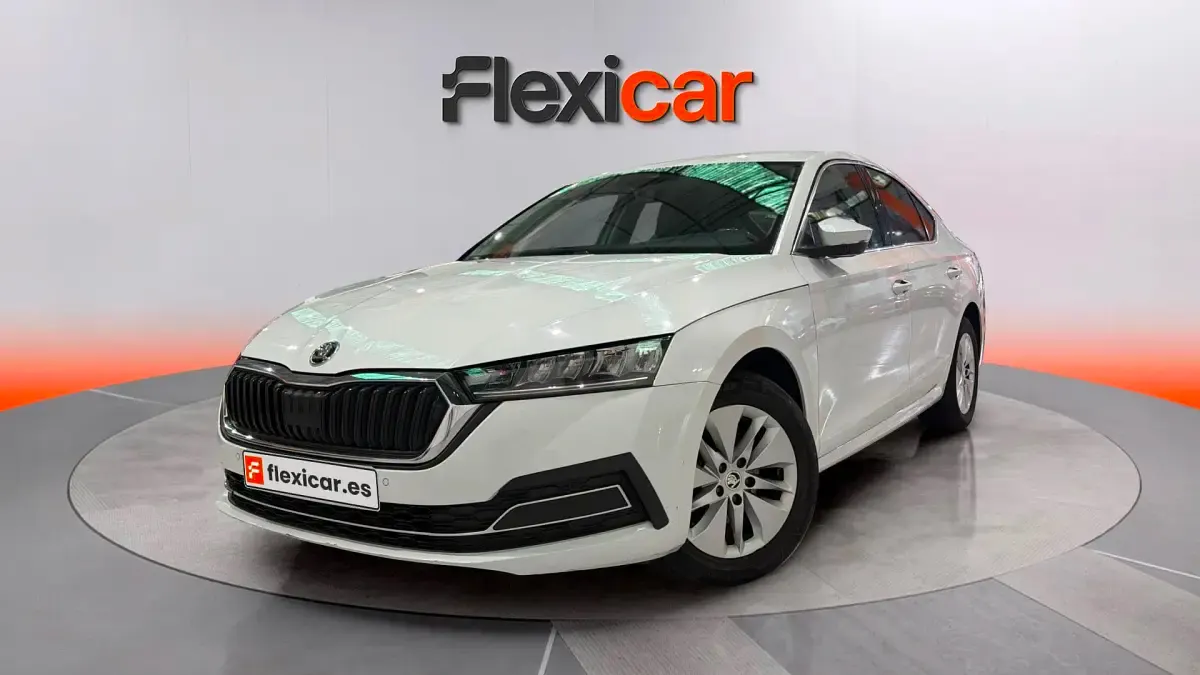 Usado Skoda Octavia Ambition 115 CV (84 kW) 2024 Blanco Berlina