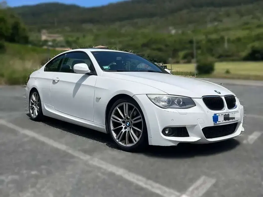 Usado BMW 320 184 CV (135 kW) 2010 Blanco Coupe