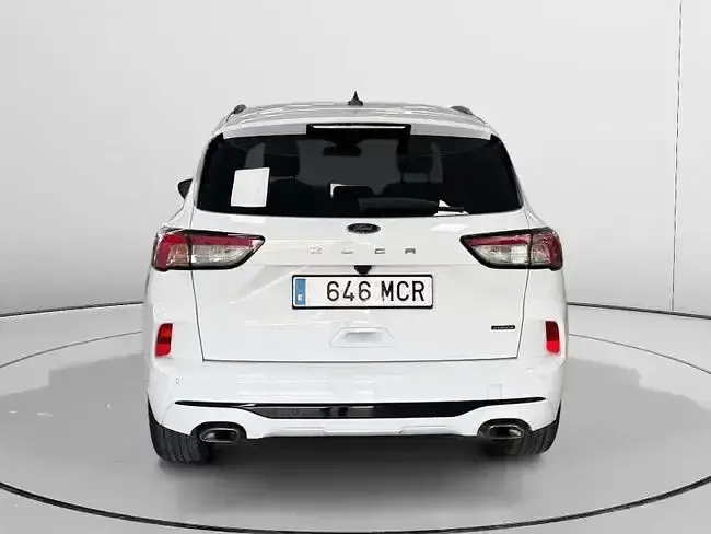 Usado Ford Kuga ST-Line 225 CV (165 kW) 2022 Blanco SUV