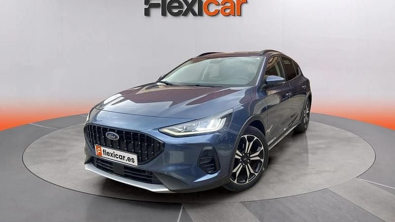 Używany Ford Focus Active 155 KM (114 kW) 2022 Niebieski Sedan/Limuzyna