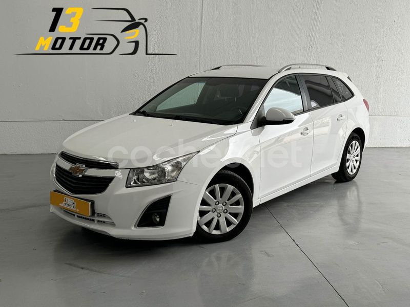 Blanco Usado 2013 Chevrolet Cruze LT Familiar | 6990 € (Precio justo) - Imagen 1/4