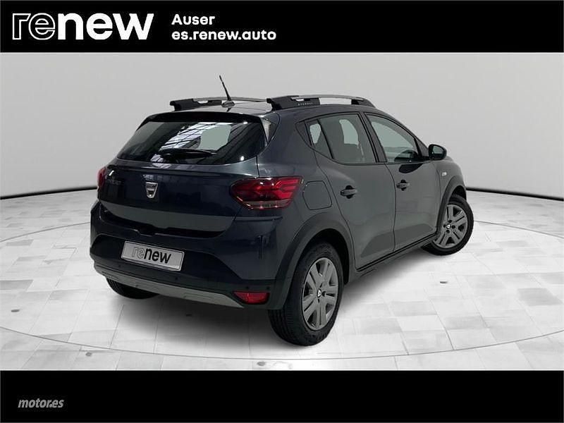 Usado Dacia Sandero Comfort 91 CV (66 kW) 2021 Gris Berlina