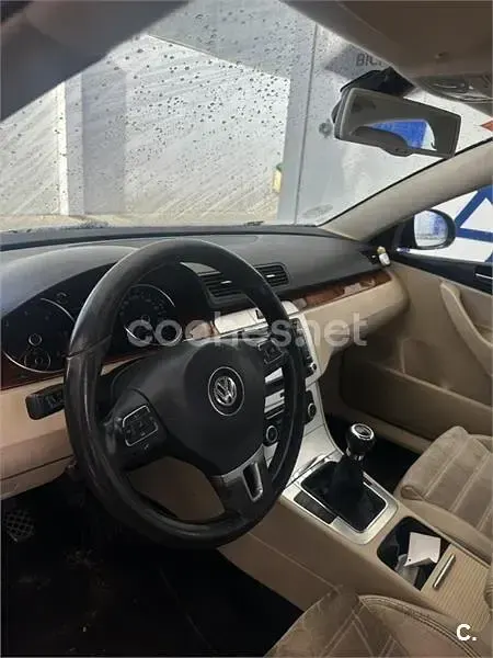 Usado VW Passat R-line 140 CV (102 kW) 2010 Negro Berlina
