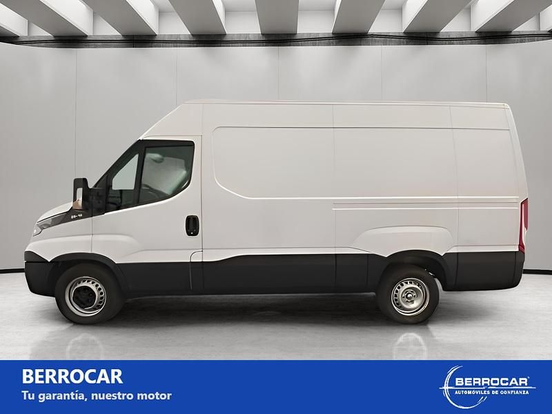 Usado Iveco Daily 156 CV (114 kW) 2019 Blanco Berlina