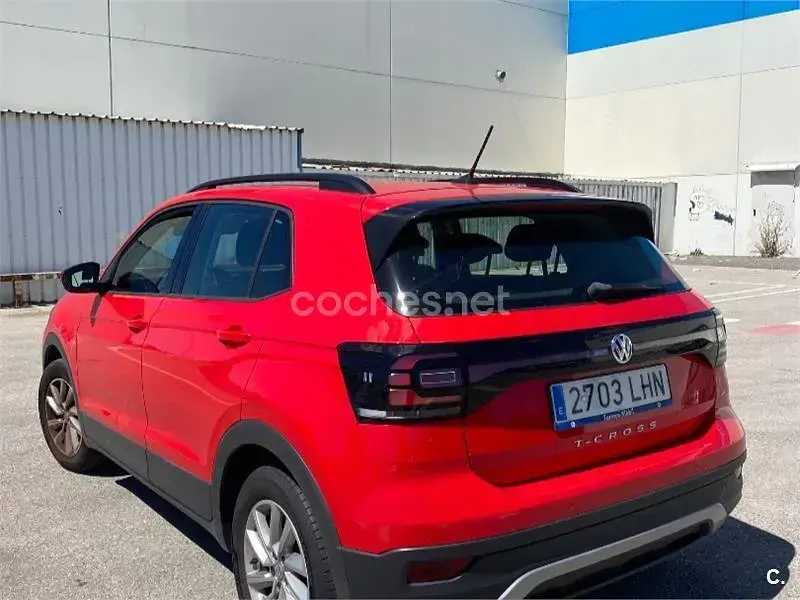 Usado VW T-Cross Advance 95 CV (69 kW) 2020 Rojo SUV