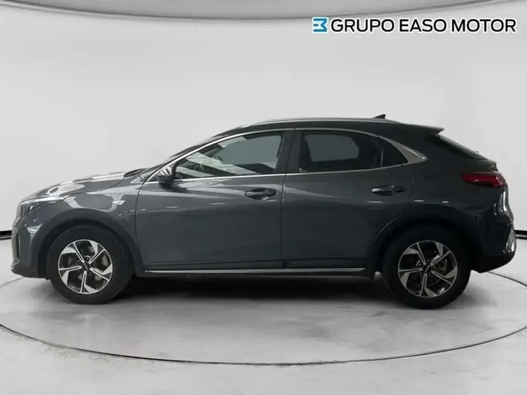 Usado Kia XCeed 120 CV (88 kW) 2023 Gris SUV