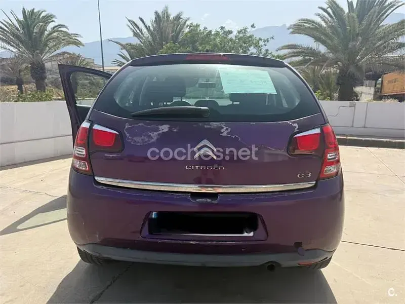 Usado Citroën C3 82 CV (60 kW) 2015 Violeta / lila Berlina