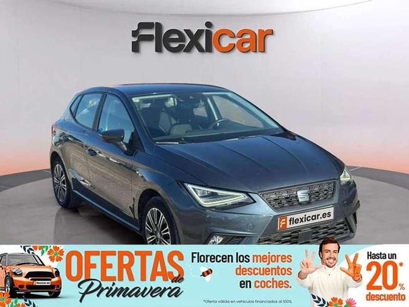 Usado Seat Ibiza Style 110 CV (80 kW) 2022 Gris Utilitario
