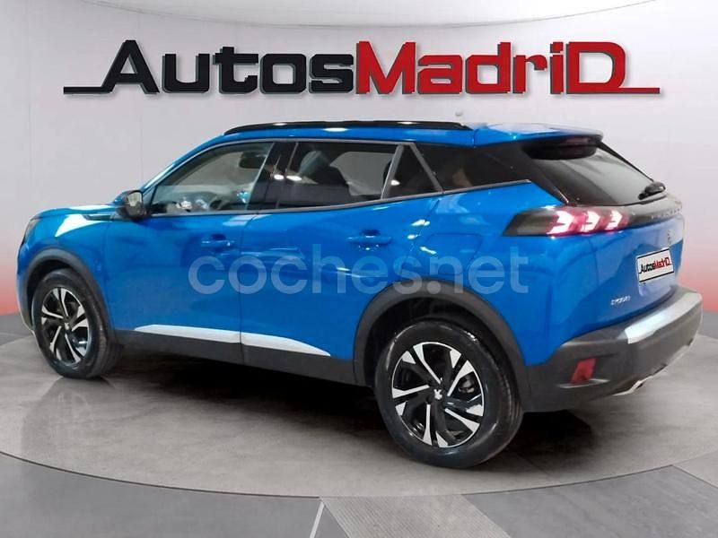 Usado Peugeot 2008 Allure 130 CV (95 kW) 2020 Azul SUV