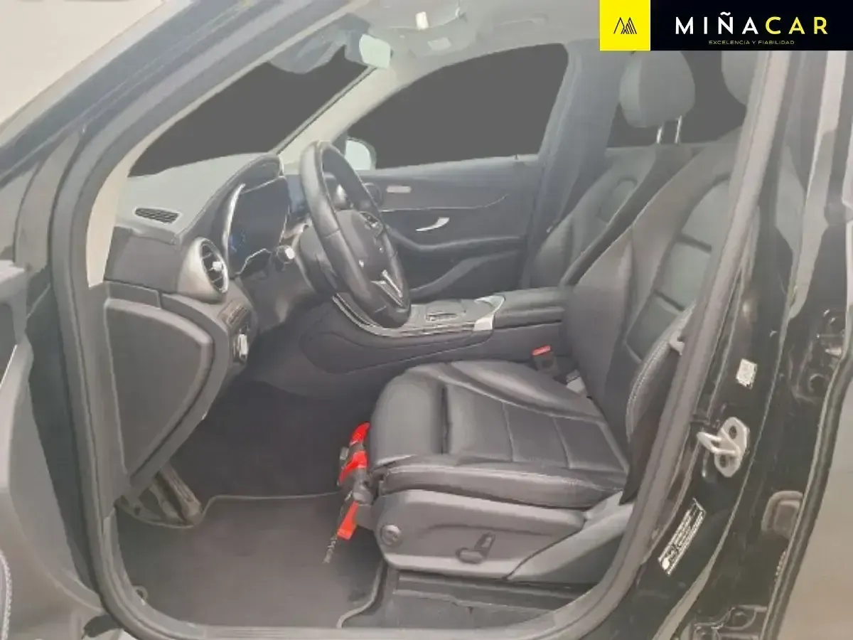 Usado Mercedes GLC200 163 CV (119 kW) 2021 Negro SUV