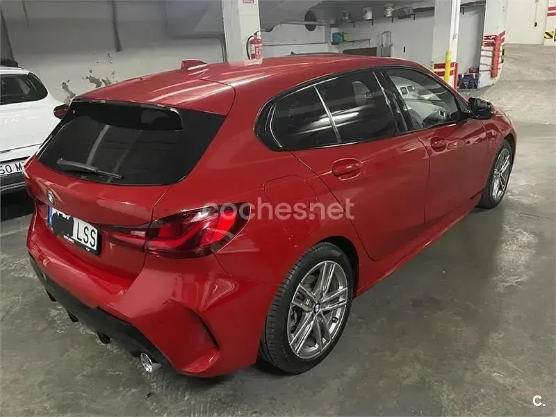 Usado BMW 118 150 CV (110 kW) 2021 Rojo Utilitario