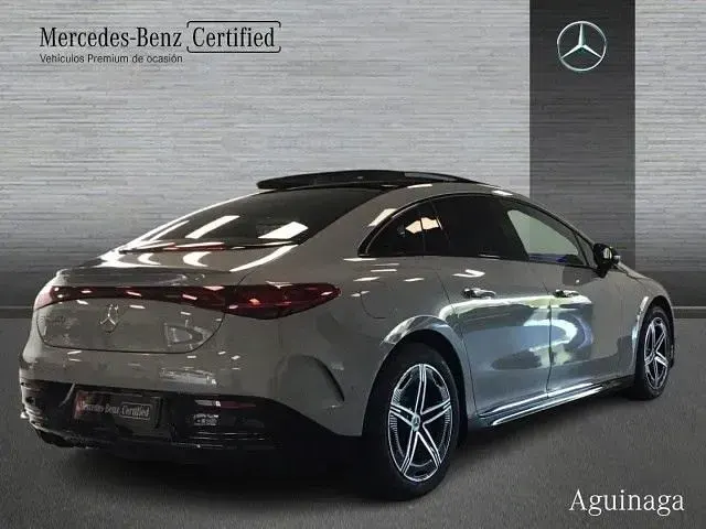 Usado Mercedes EQE350 214 kW (292 CV) 2023 Manufaktur gris alpino